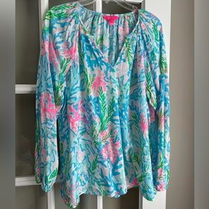 GUC long sleeve Lilly Pulitzer top ☀️⛱️☀️⛱️